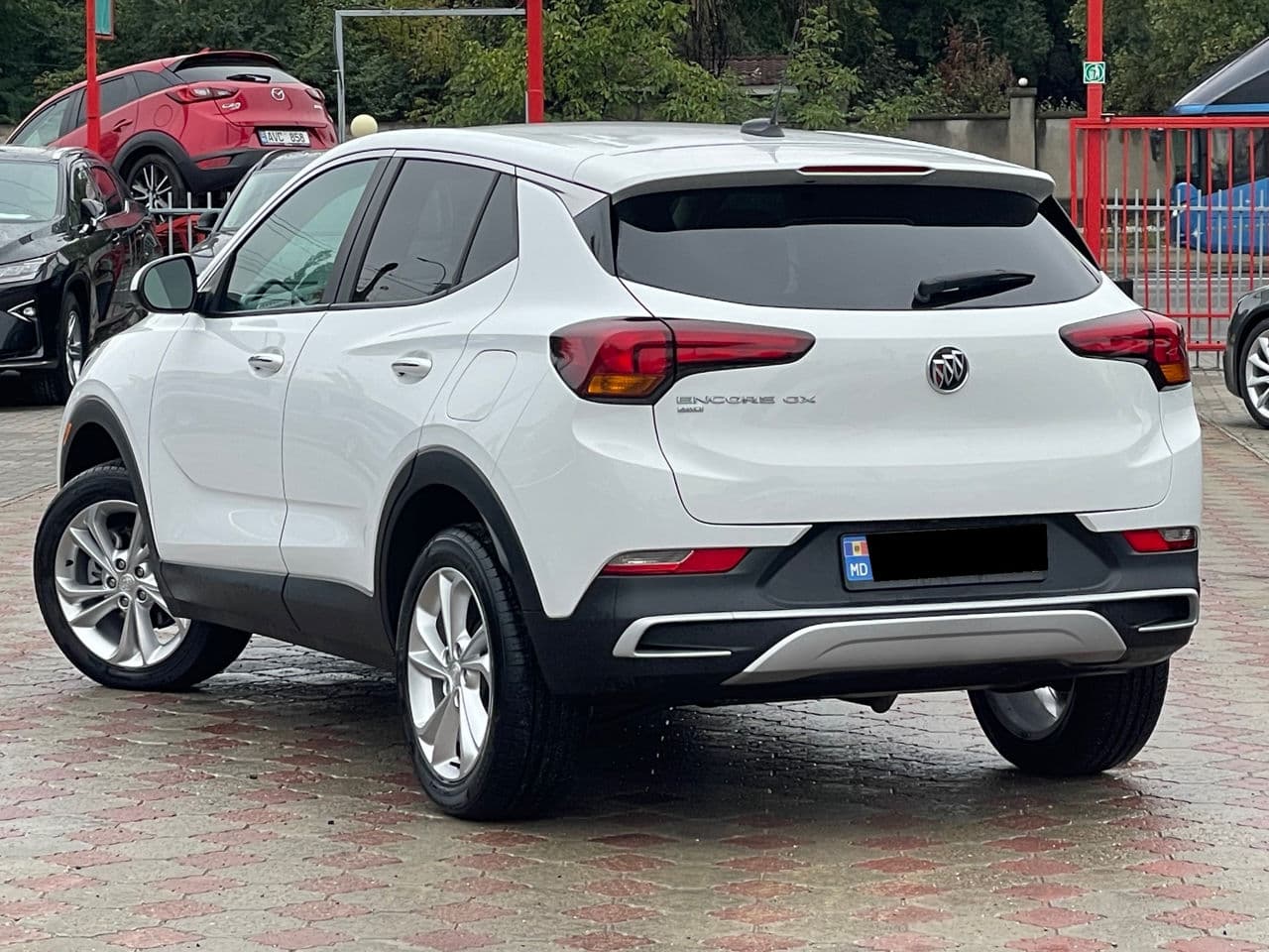 2022 Buick Encore — Miniatură 2