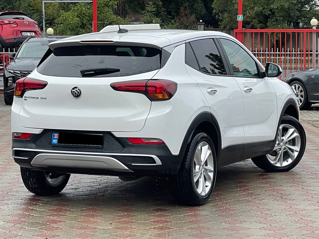 2022 Buick Encore — Miniatură 3