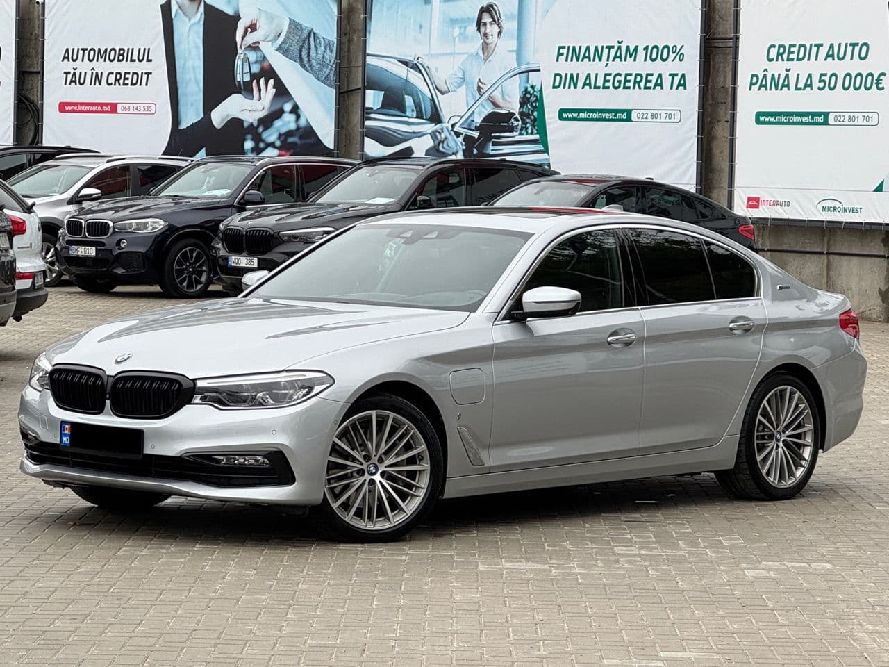 2018 BMW 530e — Miniatură 2