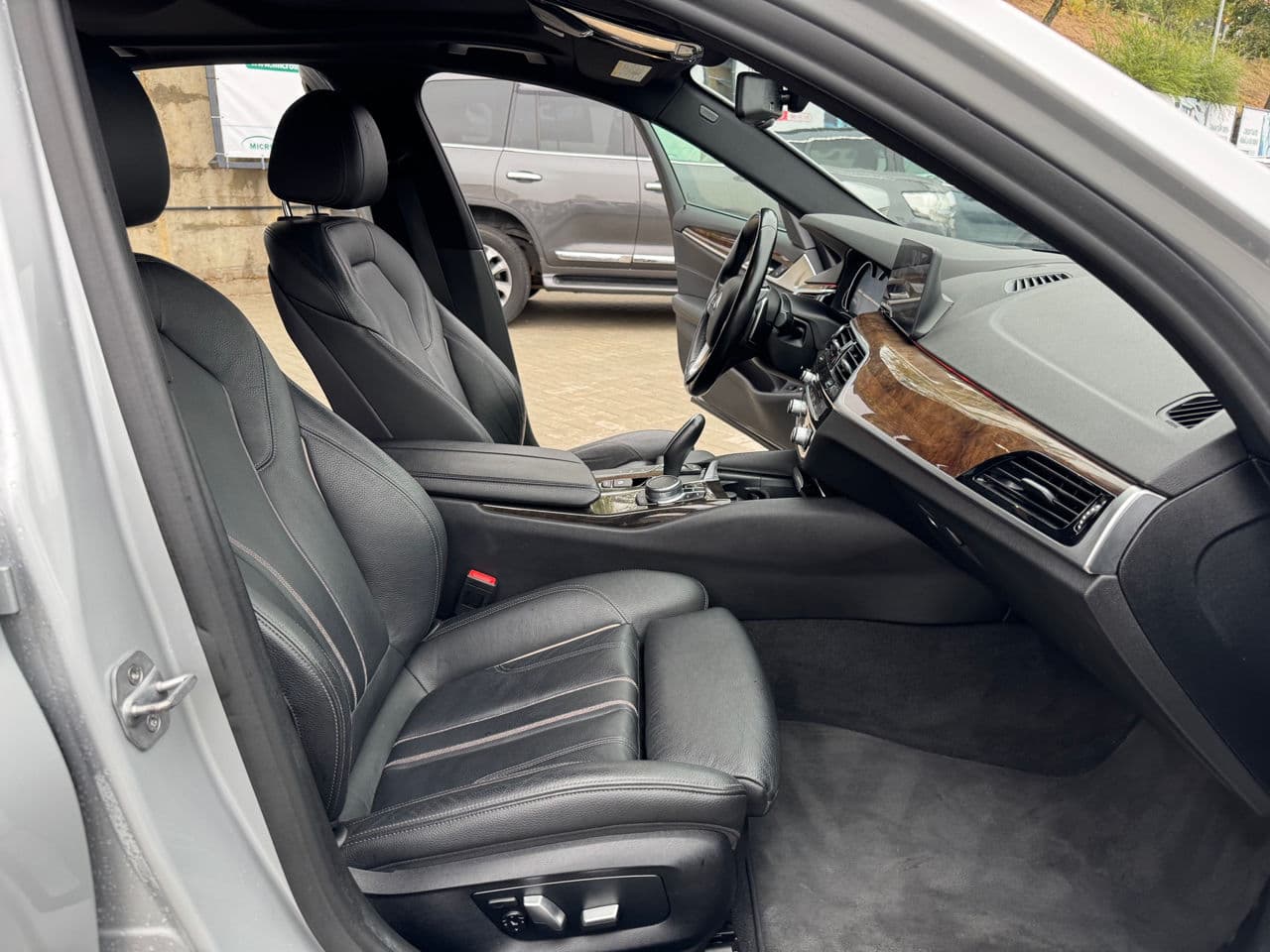 2018 BMW 530e — Miniatură 17