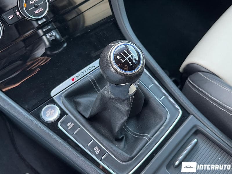 2015 Volkswagen Golf R — Miniatură 12