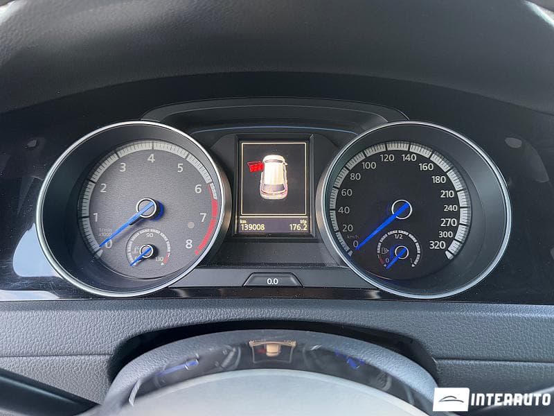 2015 Volkswagen Golf R — Miniatură 9