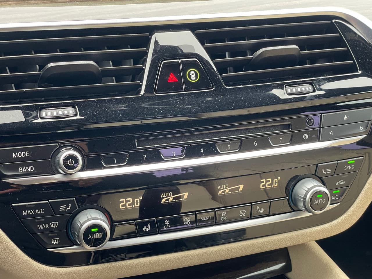 2017 BMW 530 — Miniatură 15