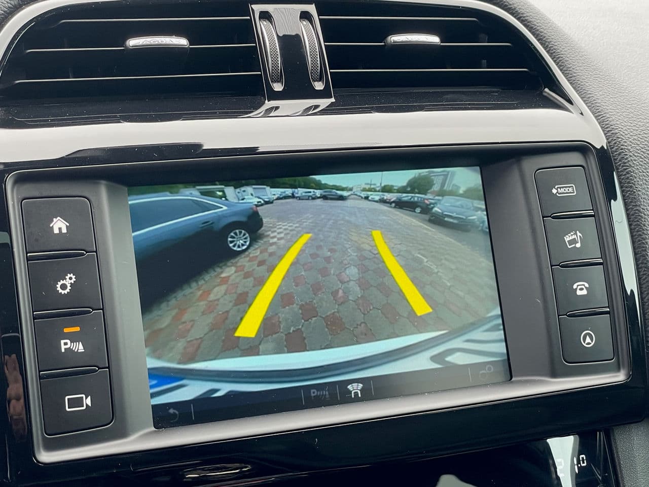 2018 Jaguar F-Pace — Miniatură 10