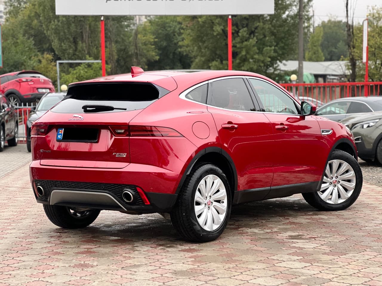 2019 Jaguar E-Pace — Miniatură 3