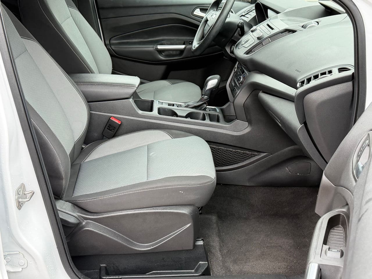 Ford Escape 2018 — Миниатюра 15