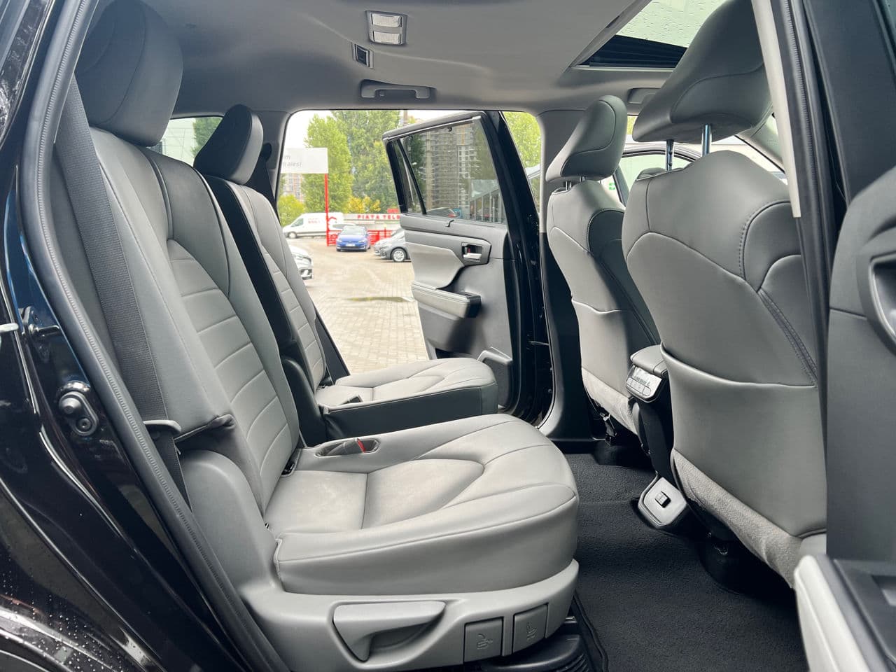 2020 Toyota Highlander — Miniatură 18