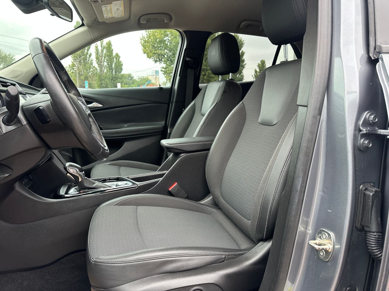 2020 Buick Encore — Miniatură 7