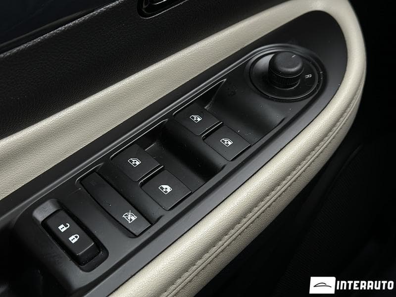 2019 Buick Encore — Miniatură 7