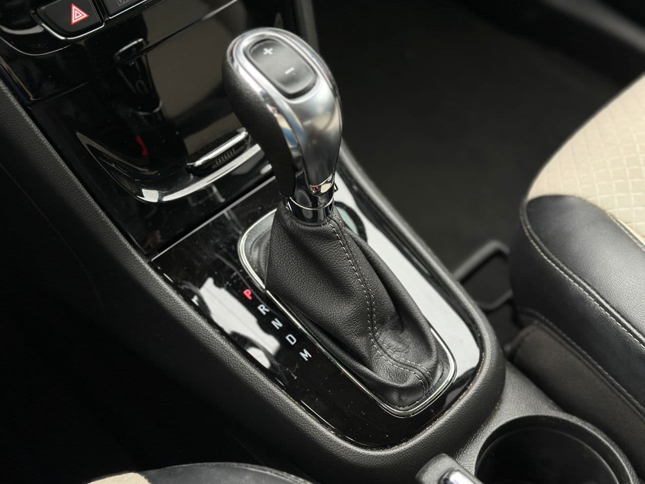 2019 Buick Encore — Miniatură 12