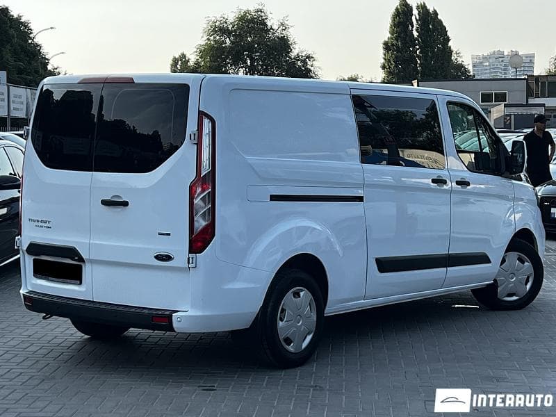 2018 Ford Transit — Miniatură 3