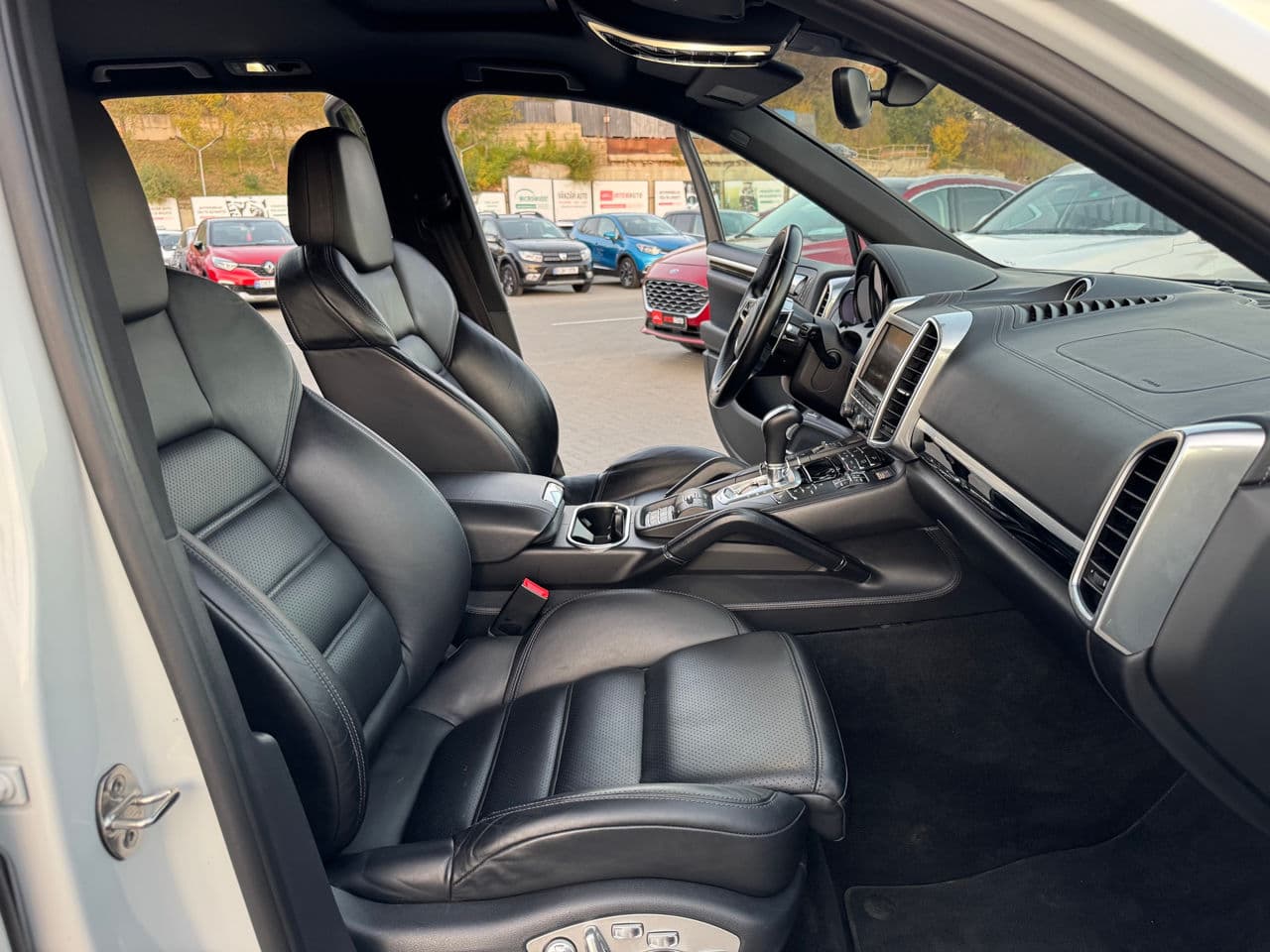 2016 Porsche Cayenne S Hybrid — Miniatură 16