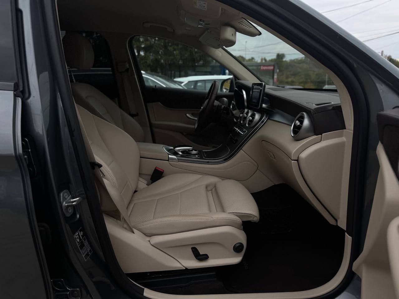 2018 Mercedes GLC 220d — Miniatură 14