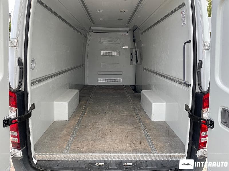 2017 Mercedes Sprinter — Miniatură 17