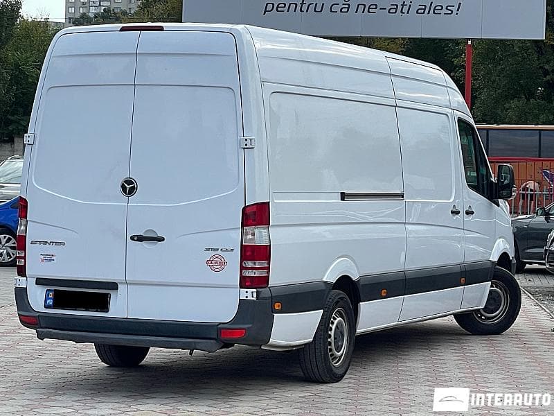 2017 Mercedes Sprinter — Miniatură 3