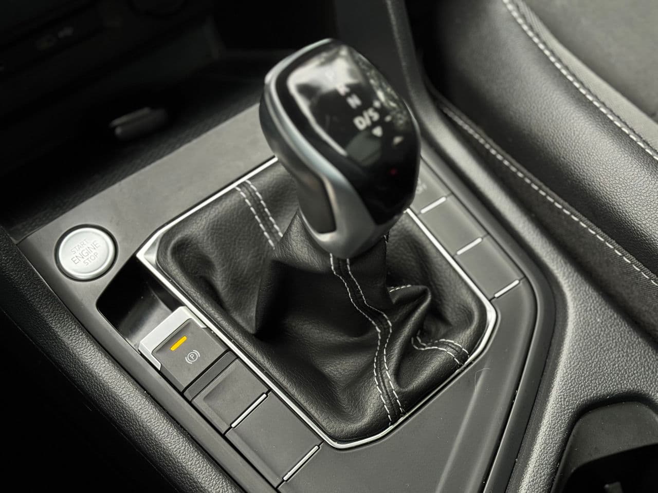 2021 Volkswagen Taos — Miniatură 16