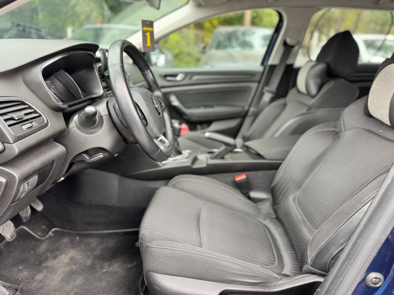 2019 Renault Megane — Miniatură 8