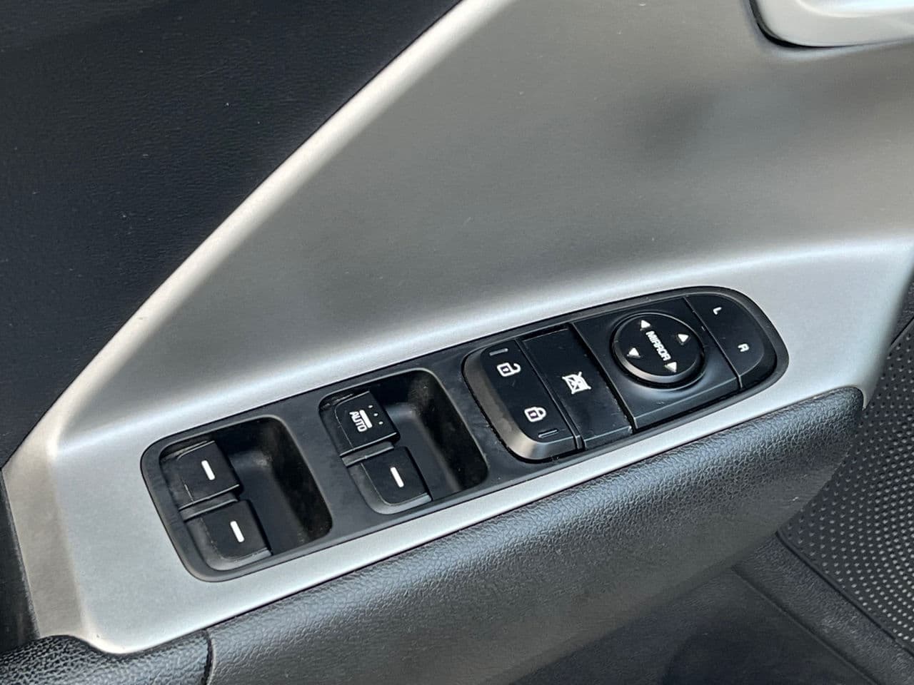 2020 Kia Niro — Miniatură 14