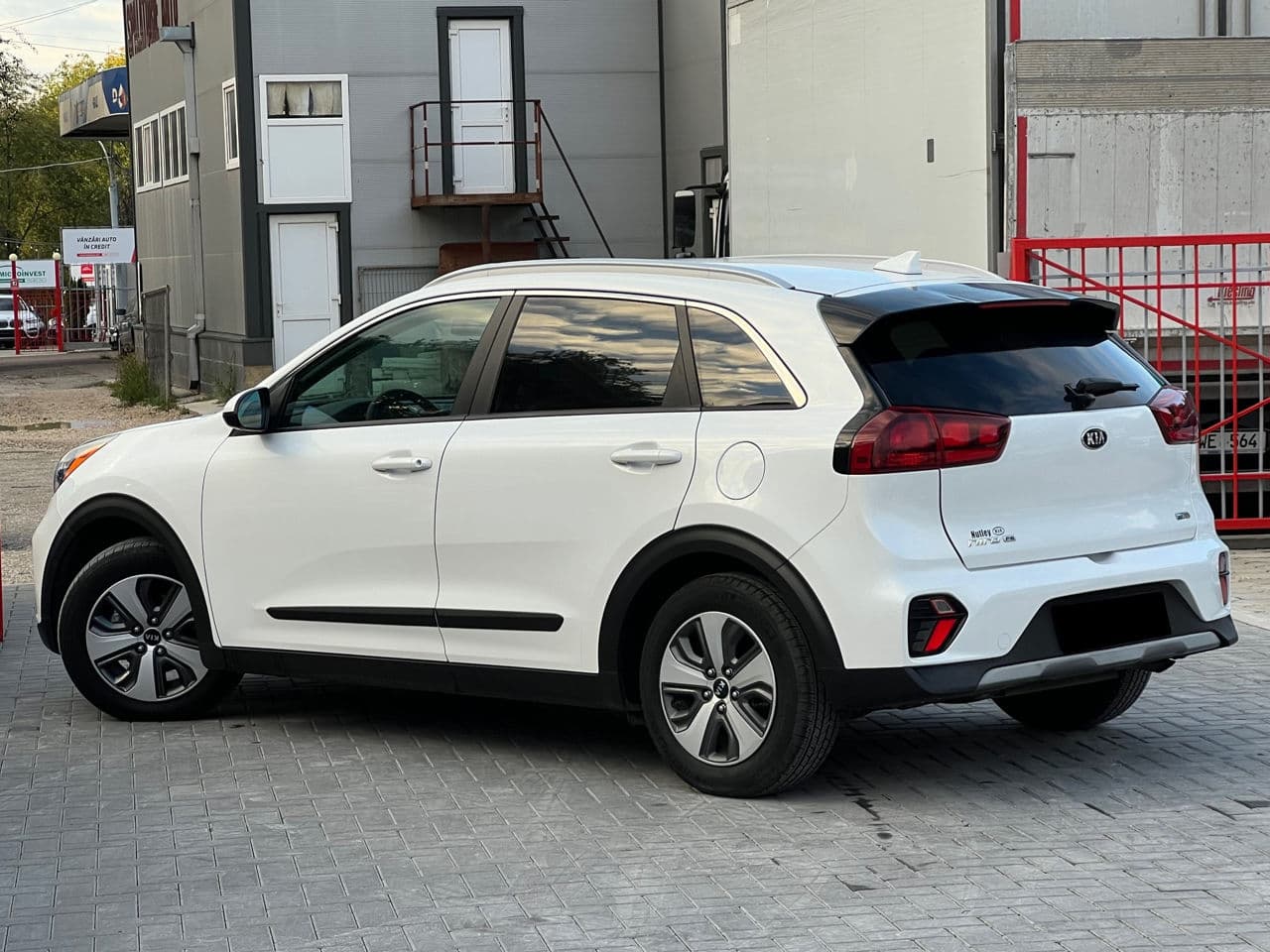 2020 Kia Niro — Miniatură 2