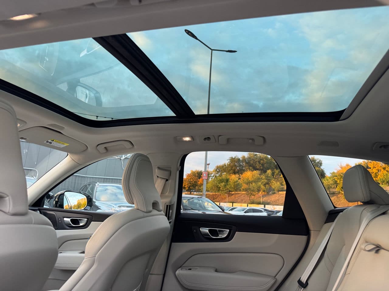 Volvo XC 60 2023 — Миниатюра 14