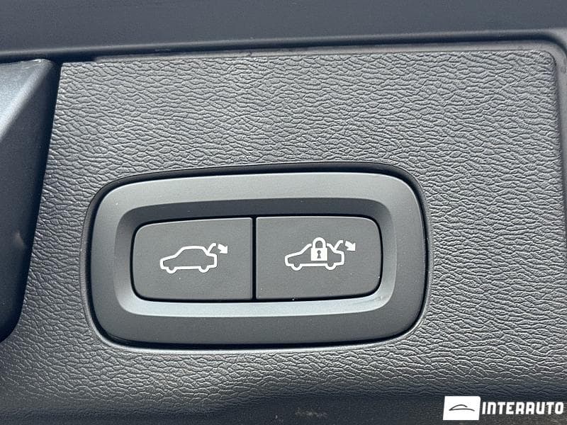 Volvo XC 60 2023 — Миниатюра 23