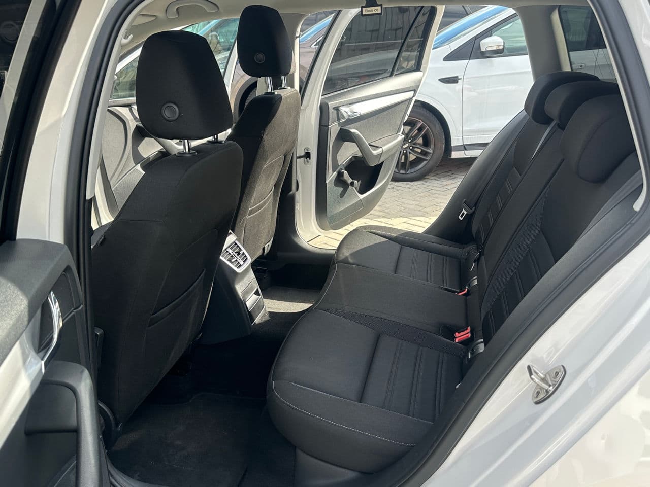 2018 Skoda Octavia — Miniatură 13