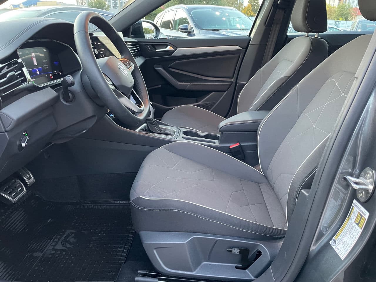 2025 Volkswagen Jetta — Miniatură 5