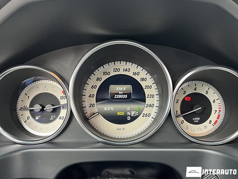 Mercedes E 200 2014 — Миниатюра 8