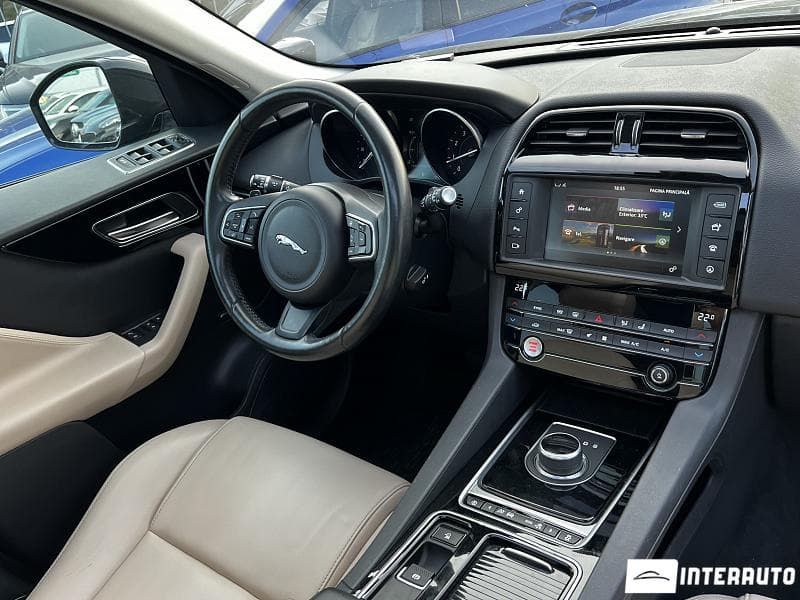 2017 Jaguar F-Pace — Miniatură 8