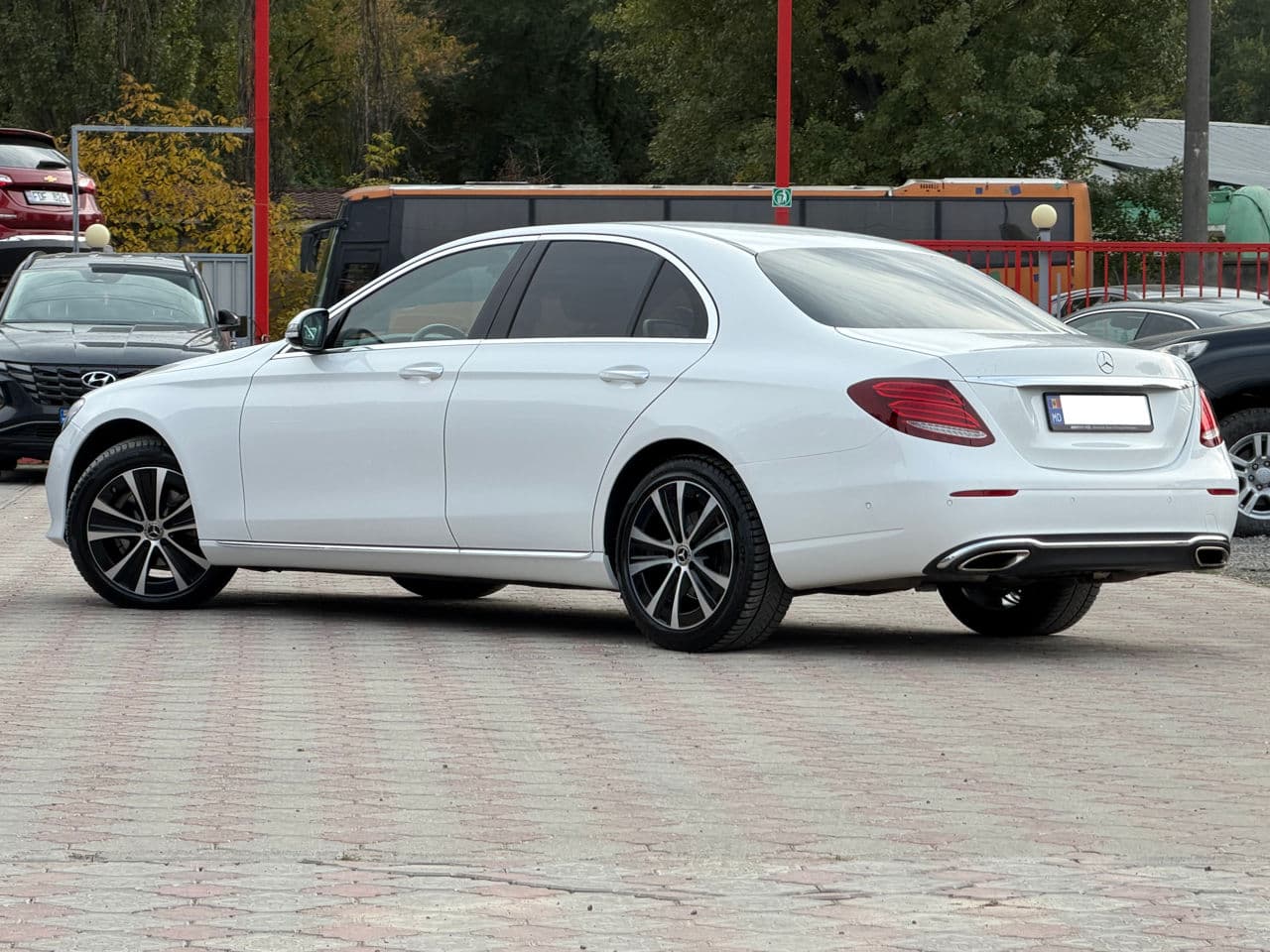 2018 Mercedes E 200 — Miniatură 4