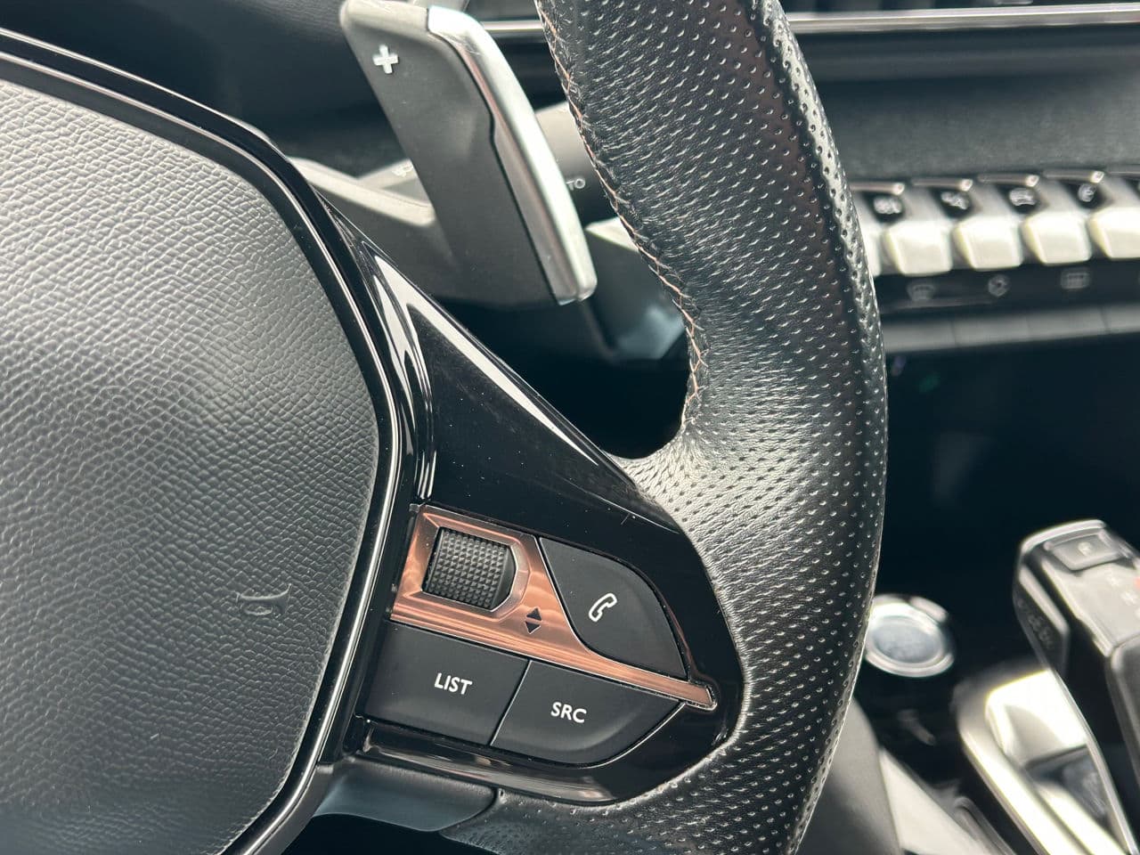 2020 Peugeot 3008 — Miniatură 11