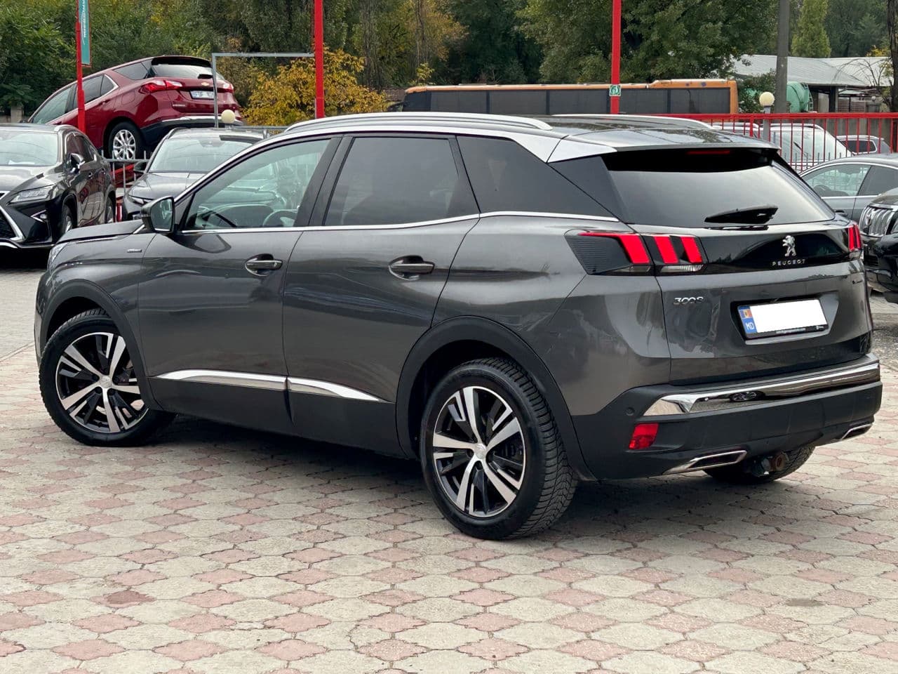 2020 Peugeot 3008 — Miniatură 4
