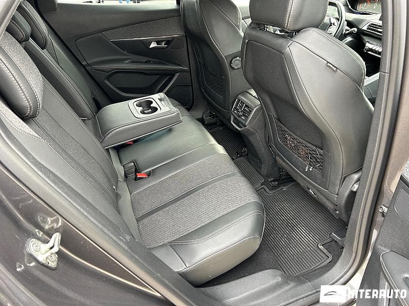 2020 Peugeot 3008 — Miniatură 18