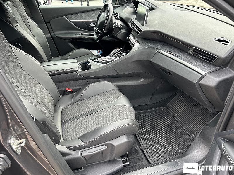 2020 Peugeot 3008 — Miniatură 16