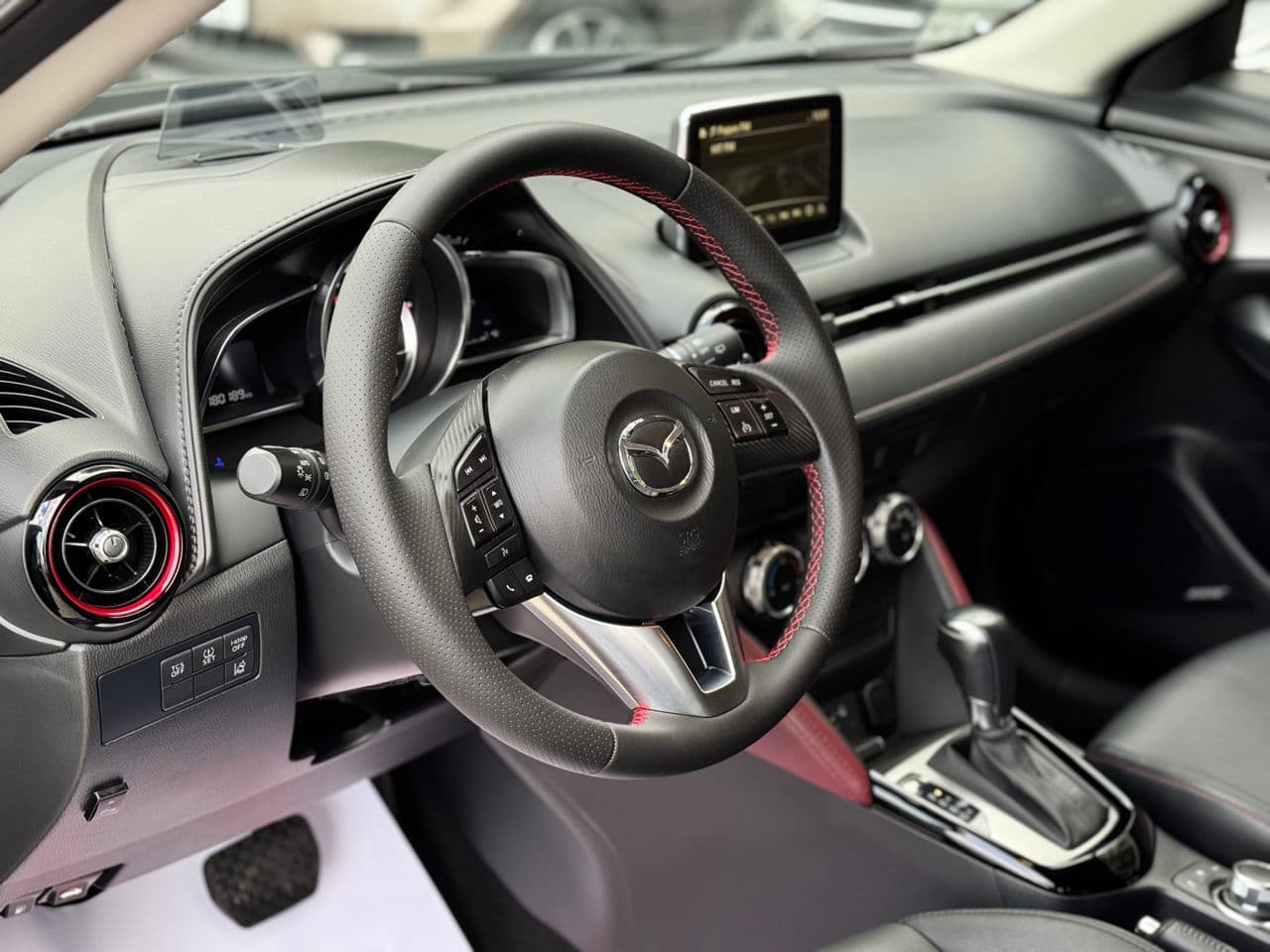 2017 Mazda CX-3 — Miniatură 10