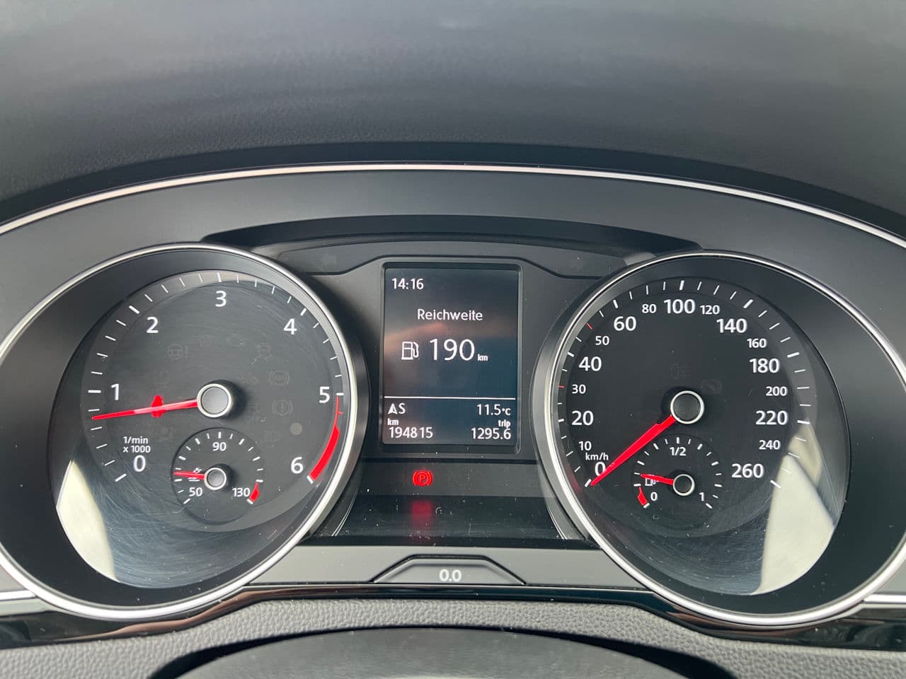 2018 Volkswagen Passat — Miniatură 8
