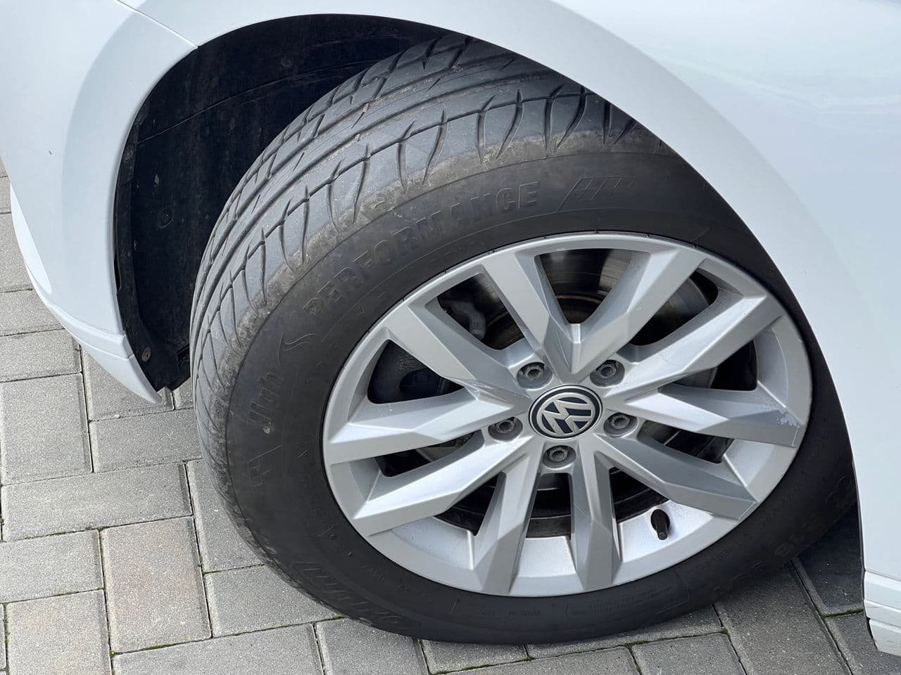 2018 Volkswagen Passat — Miniatură 16