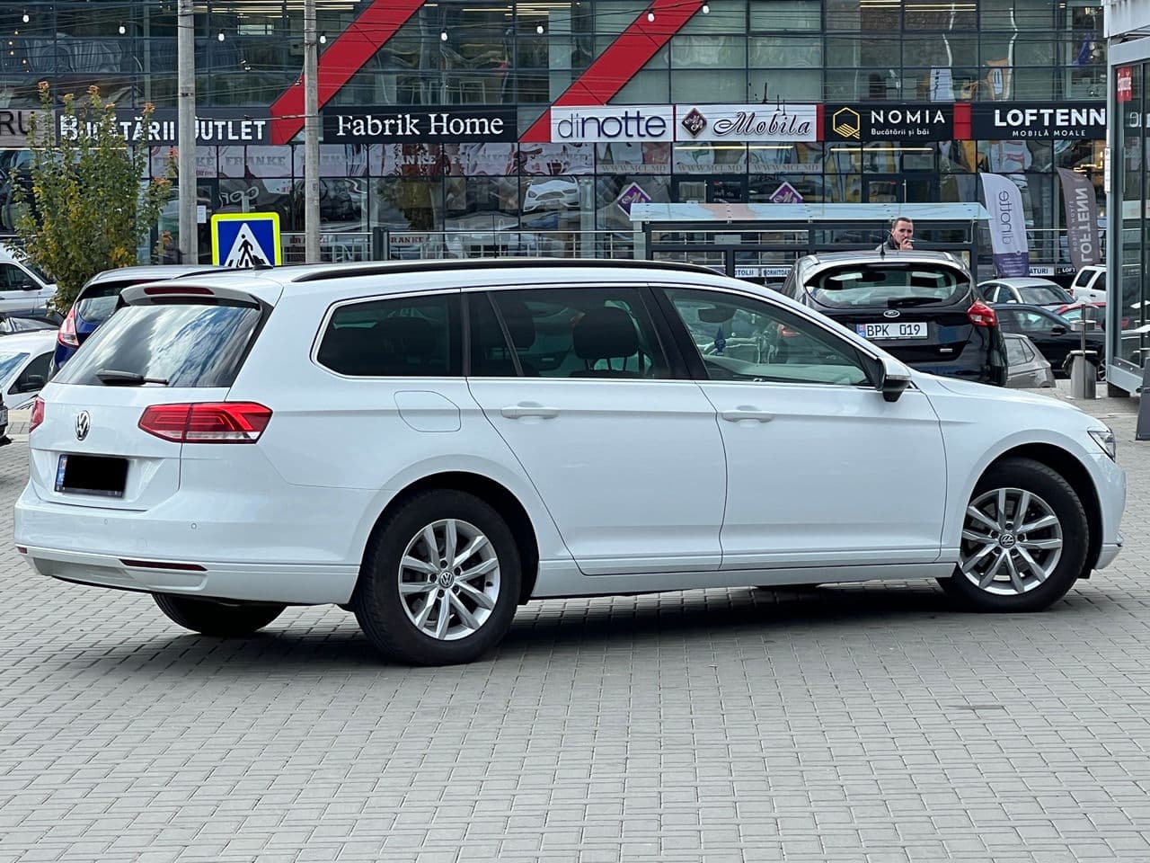 2018 Volkswagen Passat — Miniatură 3
