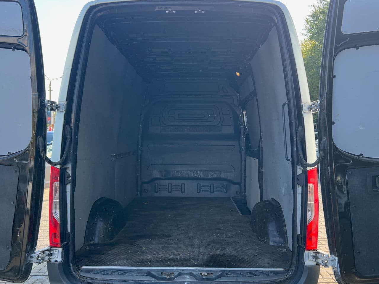 2019 Mercedes Sprinter — Miniatură 16
