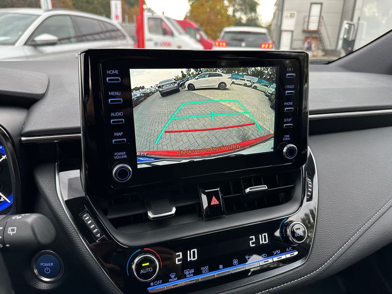 2022 Toyota Corolla — Miniatură 13