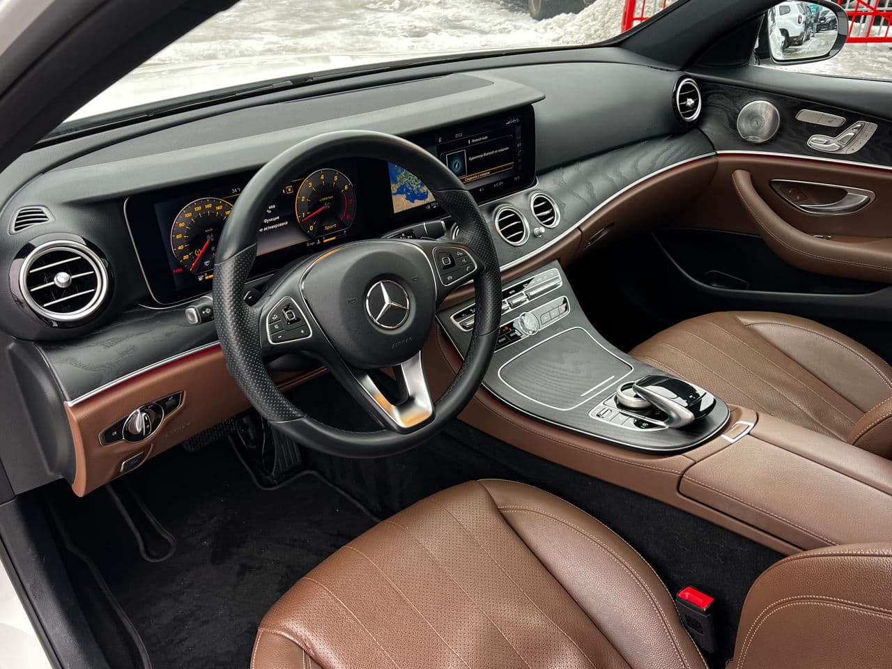 2017 Mercedes E 300 — Miniatură 8