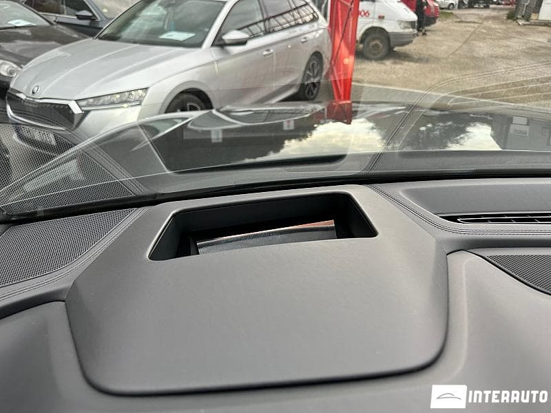 Audi Q8 2022 — Миниатюра 11