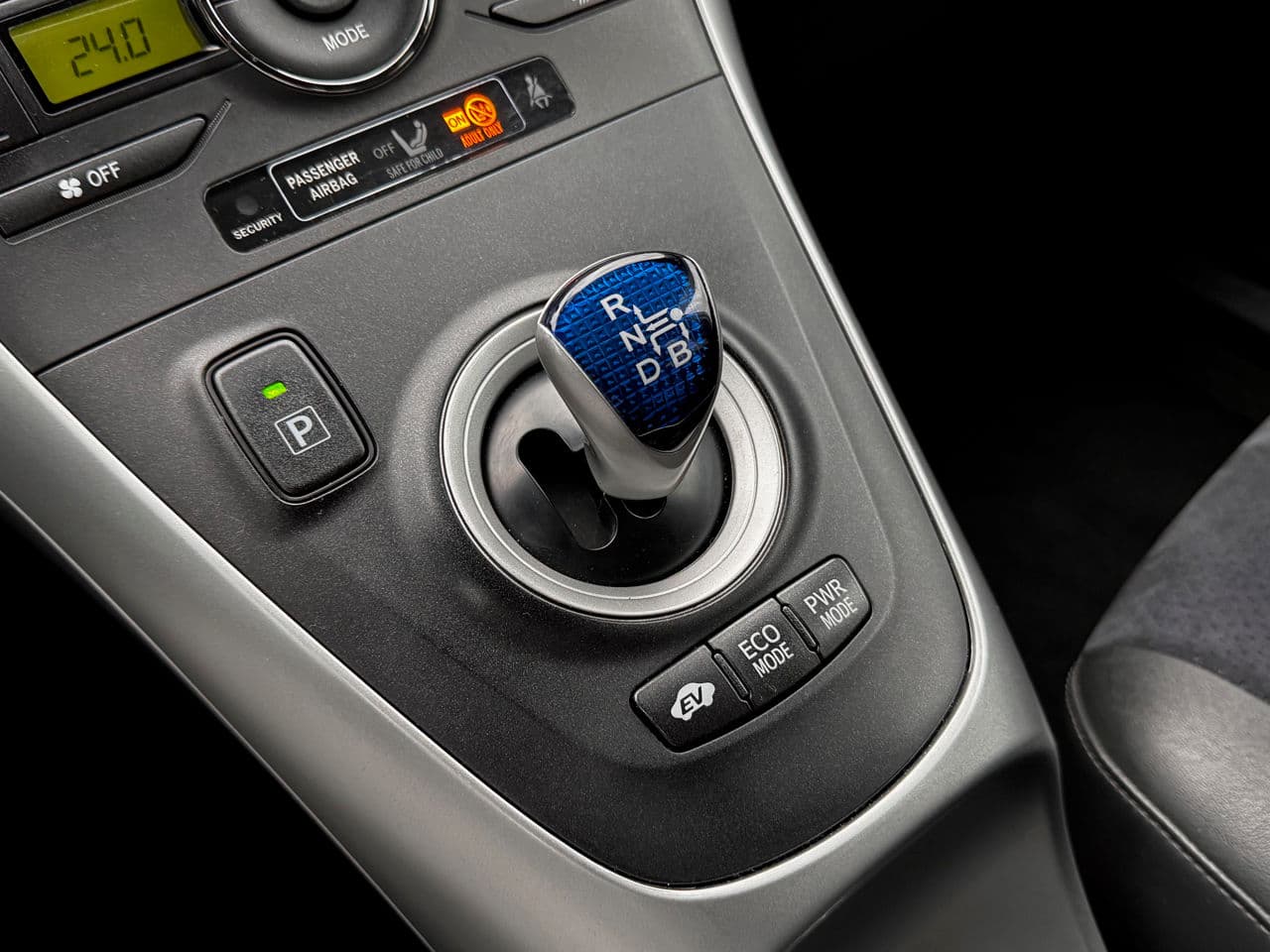 2010 Toyota Auris — Miniatură 13