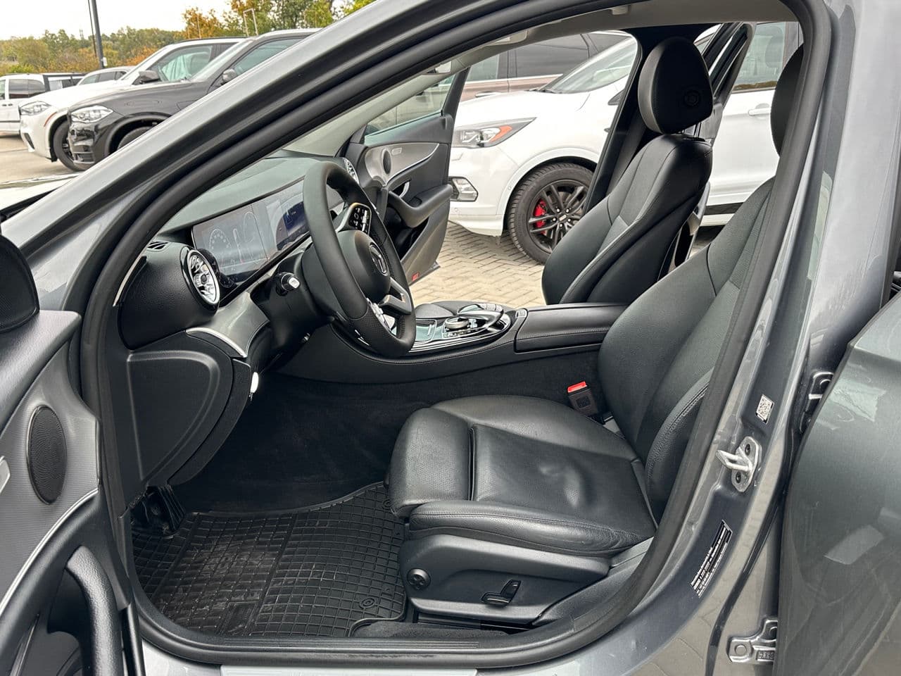 2019 Mercedes E 220 — Miniatură 5