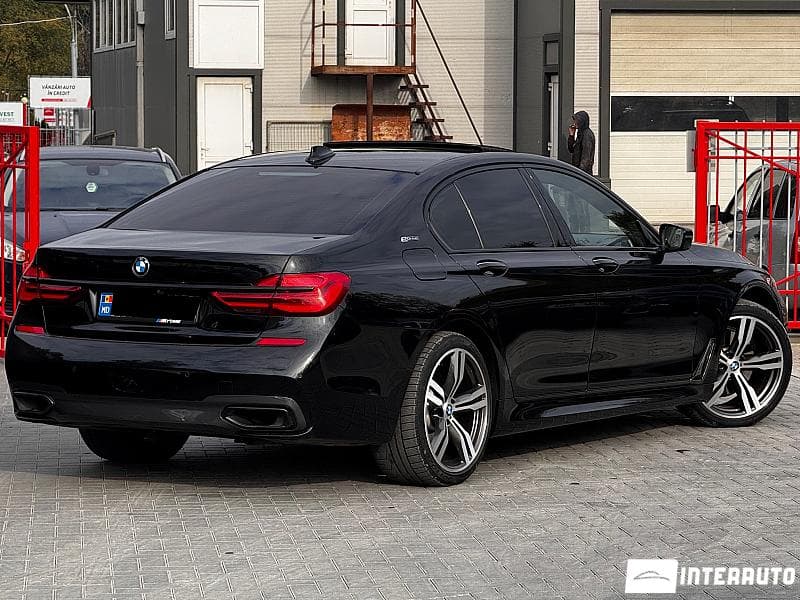 2017 BMW 740e — Miniatură 4