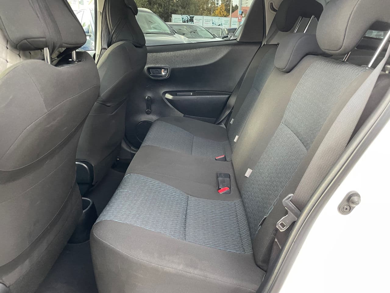 Toyota Yaris 2012 — Миниатюра 14