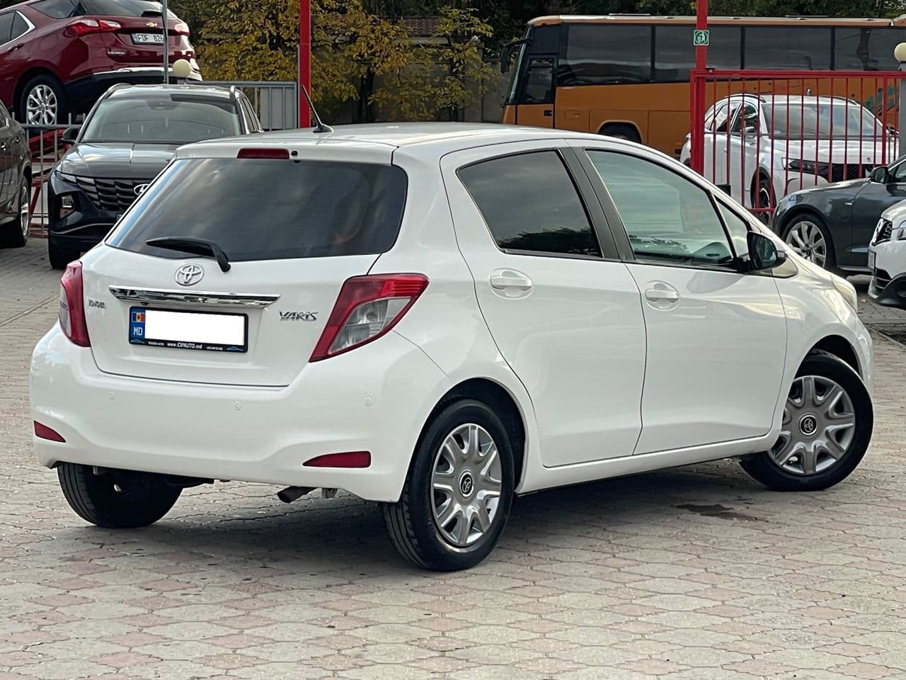 Toyota Yaris 2012 — Миниатюра 2