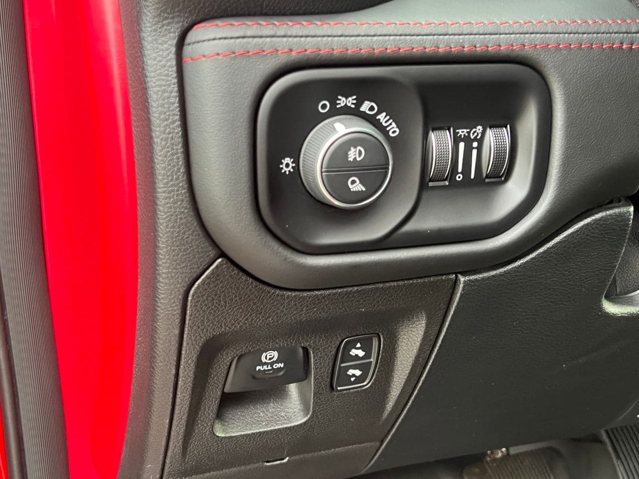 2021 Dodge RAM — Miniatură 10