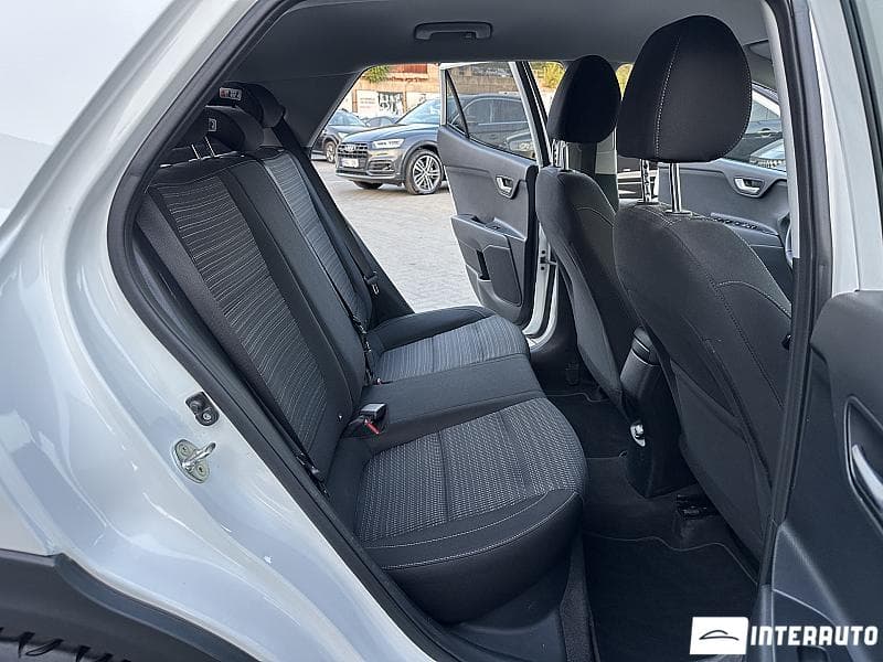 2018 Kia Stonic — Miniatură 13