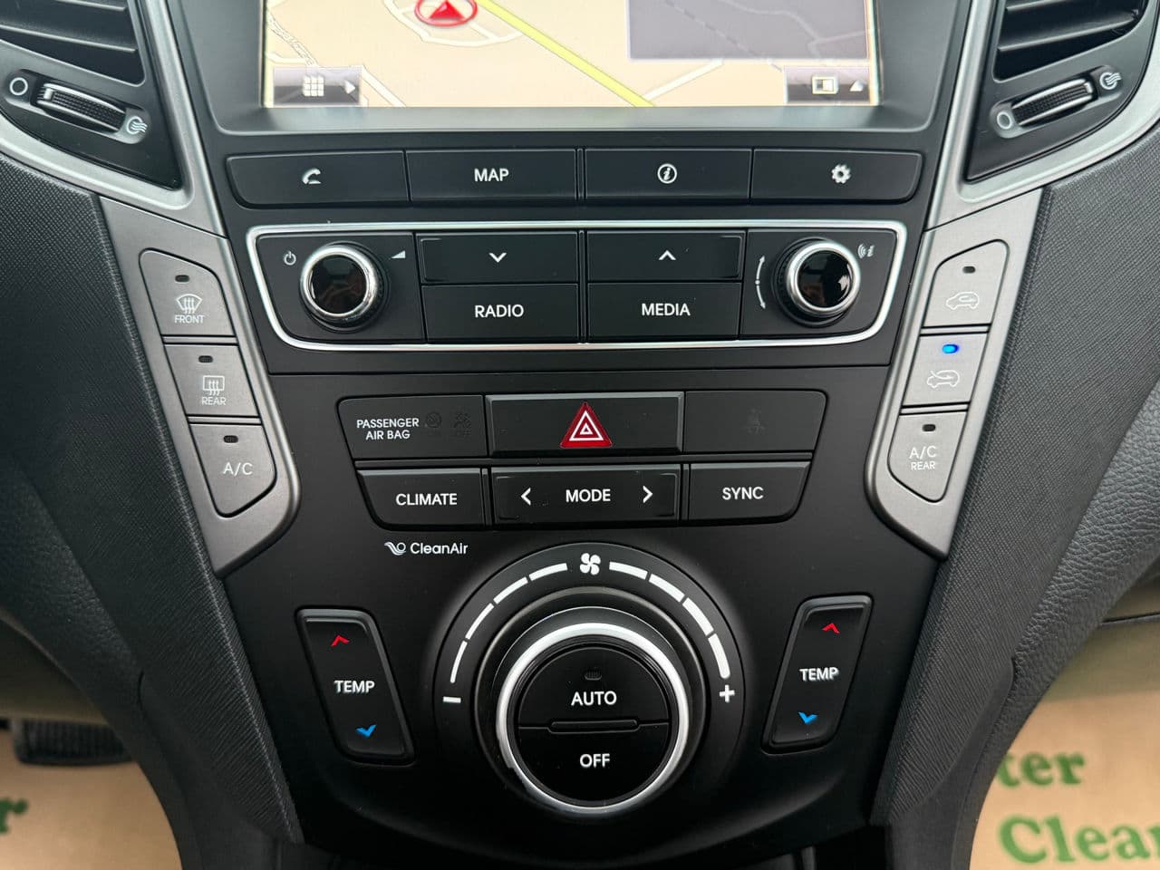 2015 Hyundai Santa Fe — Miniatură 11